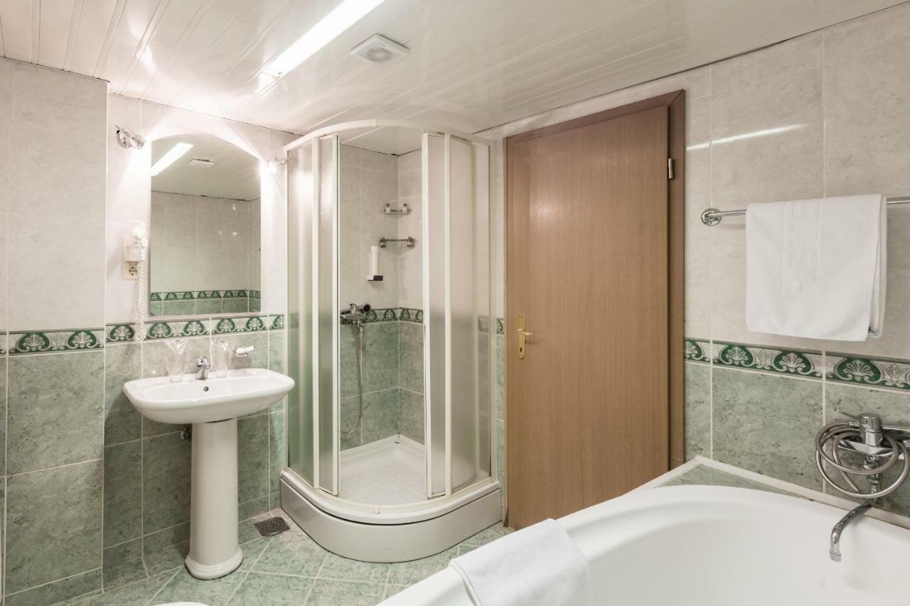 Hotel Bistra, Resort Маврово Екстериор снимка
